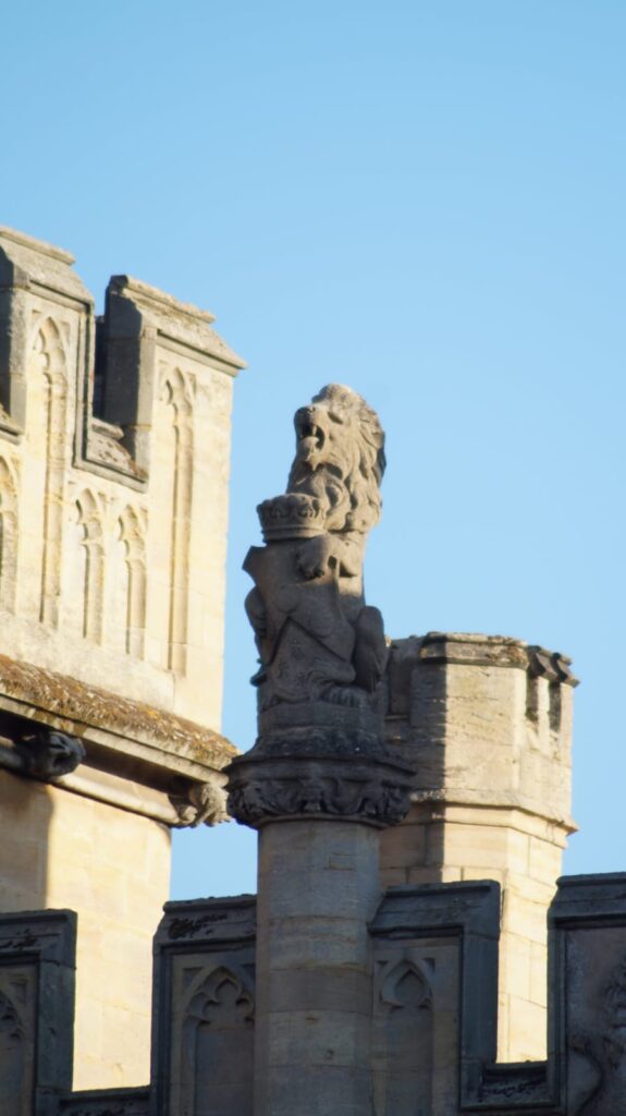 Stone carved lion atop Boston Session's House